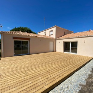 Terrasse Pin vert 27*145 2 faces lisses traité CL4