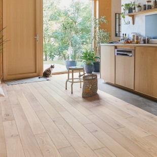 Linen verni Parquet contrecollé Chêne clic 4ch HDF