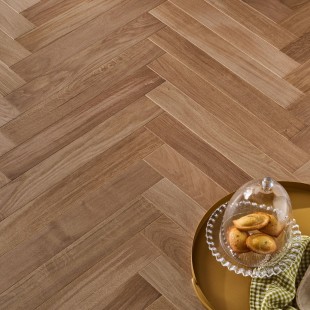 Café crème verni Parquet contrecollé Bâton rompu 4ch 12/2.5*90*590 mm Clas/Authe