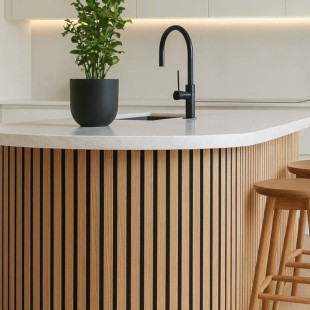 Panneau acoustique flexible Chêne naturel vernis mat 6*270*2600 mm Tassoflex