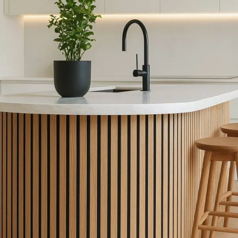 Panneau acoustique flexible Chêne naturel vernis mat 6.5*500*2500 mm Tassoflex