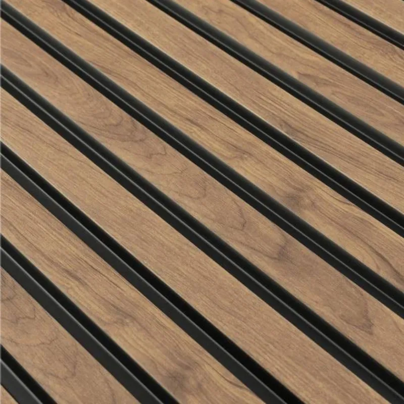 Panneau mural effet tasseau Panelio Daru Teck 12*122*2700 mm