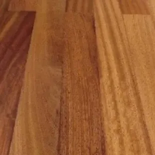 Parquet contrecollé 2 plis Iroko vernis 4 chanfreins 15/3*120*400 à 1800 mm