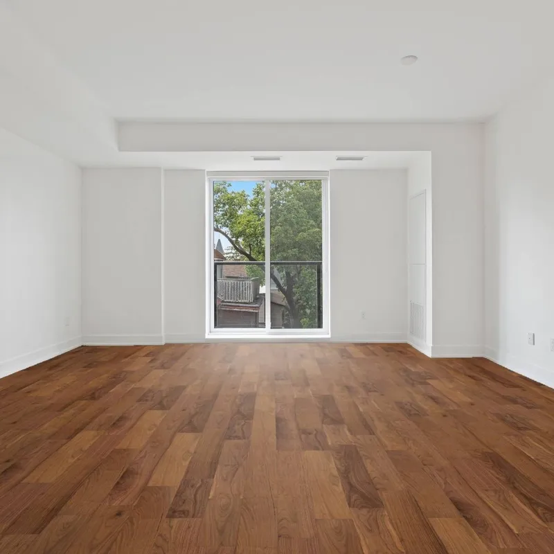 Parquet contrecollé Noyer US verni 4 chanfreins 14 ou 15/3*150*300 à 1600 mm