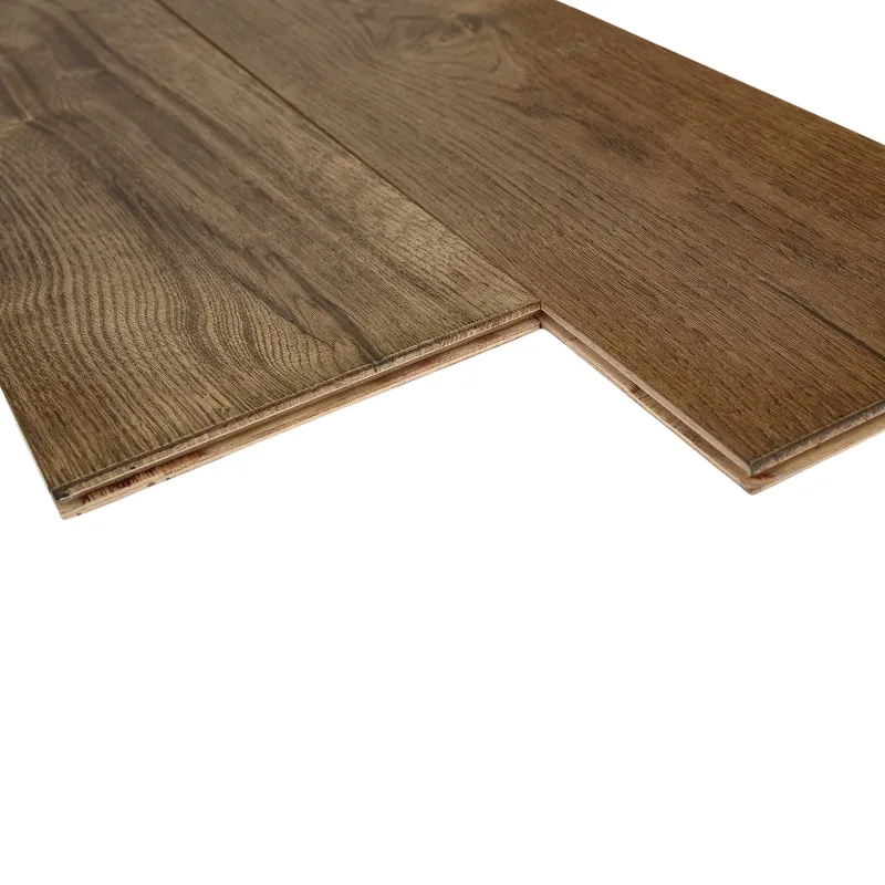 Parquet contrecollé Intenso huilé brun torréfié brossé 15/4*190*680-1900 mm