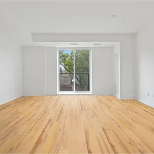 Parquet massif Pitch Pin brut rustique bords droits