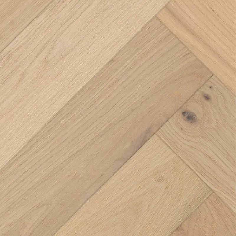 Parquet contrecollé bâton rompu Chêne verni aspect bois brut 4ch 14/3*90*540 mm