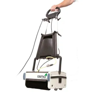 Machine nettoyeuse pour terrasse