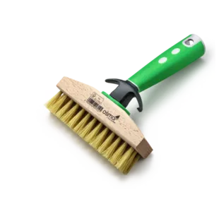 Brosse de nettoyage terrasse avec poignée