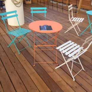 Terrasse Pin brun 27*145 face bombée lisse traité CL4