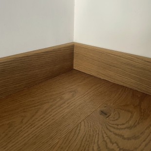 Cuir Plinthe carrée Panaget 14*80*2200 mm