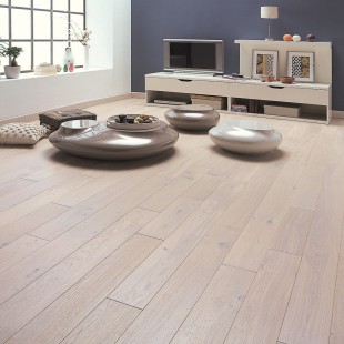 Saphir verni Parquet contrecollé Chêne clic 4ch HDF