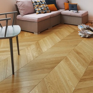 Chêne Satiné verni Parquet contrecollé Point hongrie 4ch