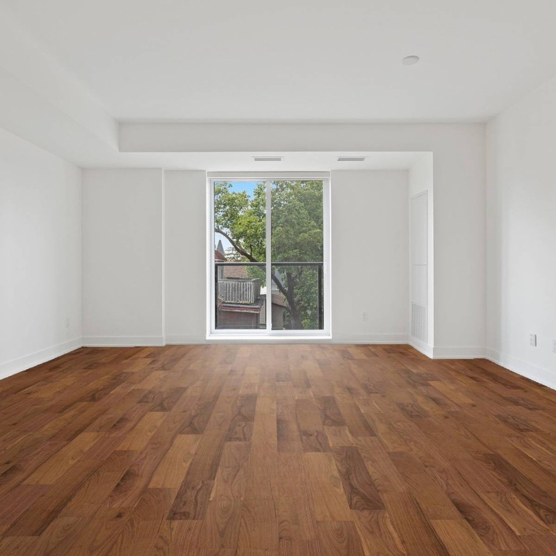 Parquet contrecollé Noyer US verni 4 chanfreins 14 ou 15/3*150*300 à 1600 mm