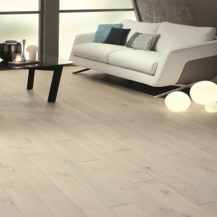 Saphir verni Parquet contrecollé Chêne clic 4ch HDF