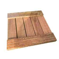 Dalle Ipé 38*500*500 mm 5 lames profil rainuré 3V Dalle Ipé 38*500*500 mm 5 lames profil rainuré 3V